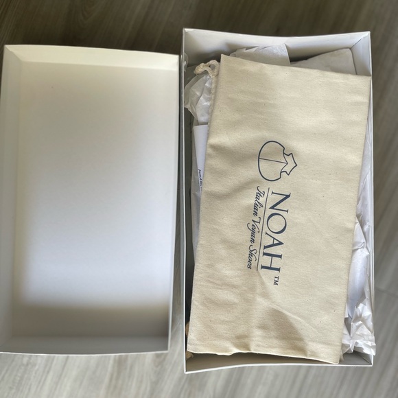 Noah Italian Vegan Shoes Diego Black (New! Never Worn) - Picture 7 of 11